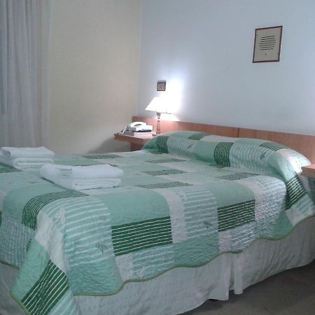 Iberia Hotel Olascoaga Neuquén Εξωτερικό φωτογραφία