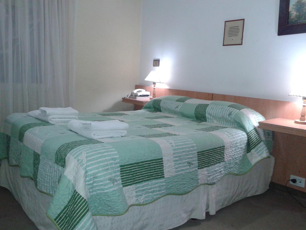 Iberia Hotel Olascoaga Neuquén Εξωτερικό φωτογραφία